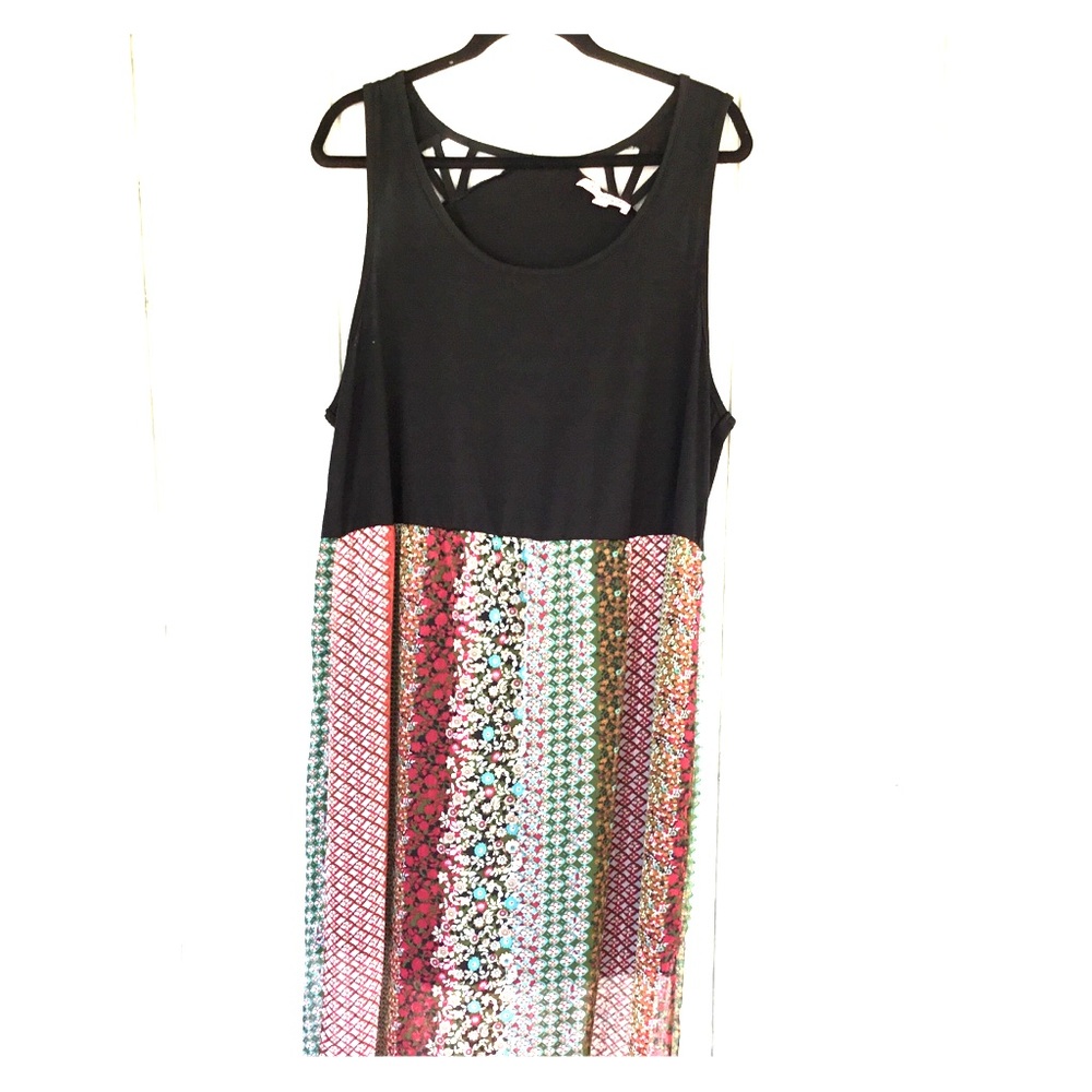 2X Extra Touch long black floral dress.